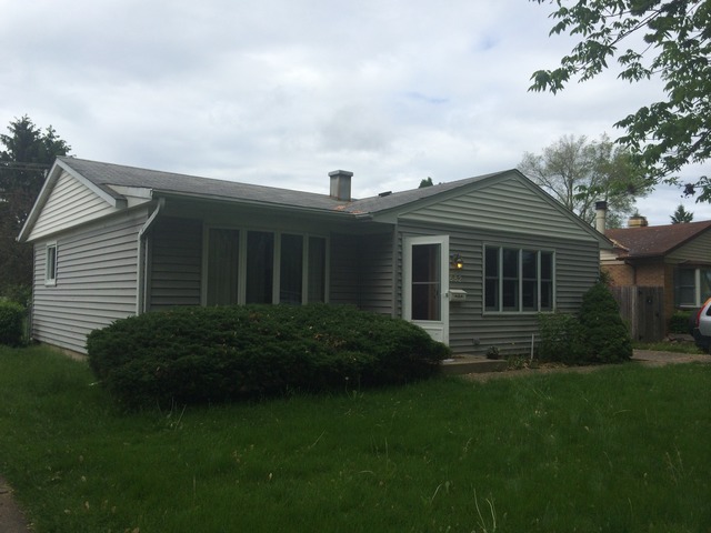 682 N Green Dr, Wheeling, IL 60090 photo 1