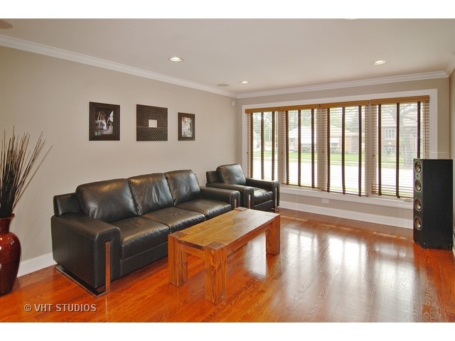 2635 Maple Ave, Brookfield, IL 60513 photo 1