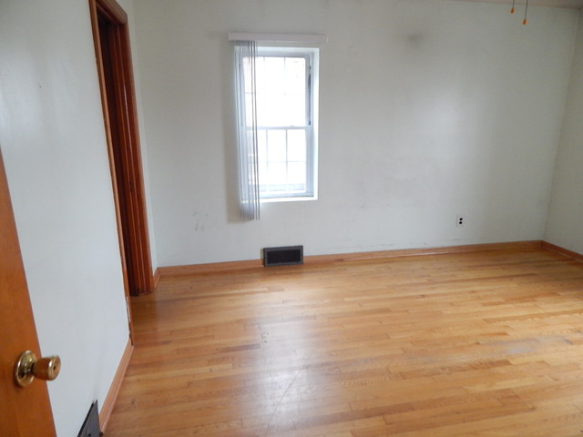 7412 W 58th Pl, Summit Argo, IL 60501 photo 10