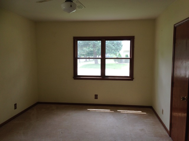 924 Windsor Ave, Aurora, IL 60505 photo 9