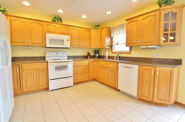1496 Jo Lin St, Morris, IL 60450 photo 5