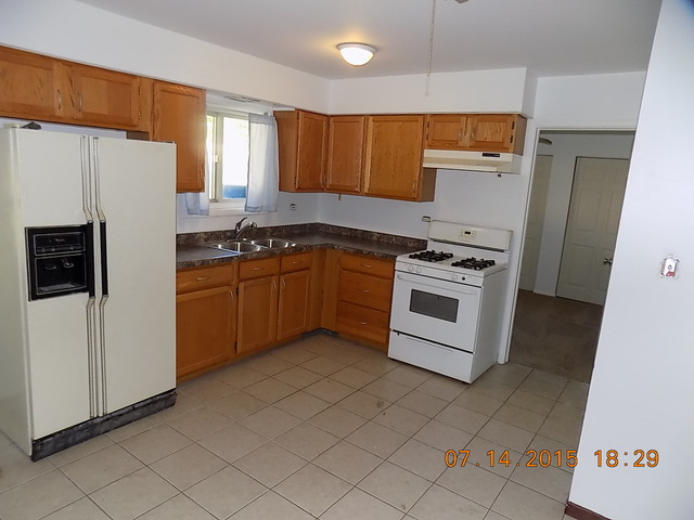 4344 Mann St, Oak Forest, IL 60452 photo 2
