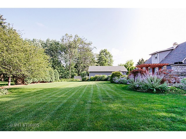6231 S Bentley Ave, Willowbrook, IL 60527 photo 22