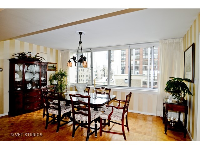 1 E Schiller St #18A, Chicago, IL 60610 photo 6