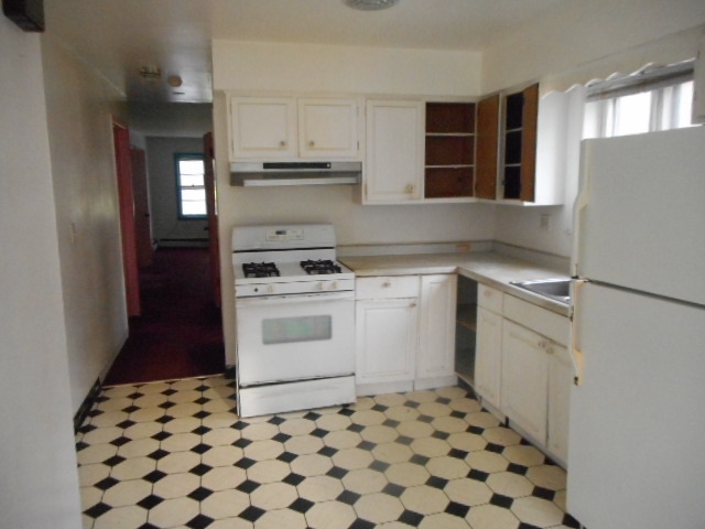975 S Addison Rd, Addison, IL 60101 photo 3
