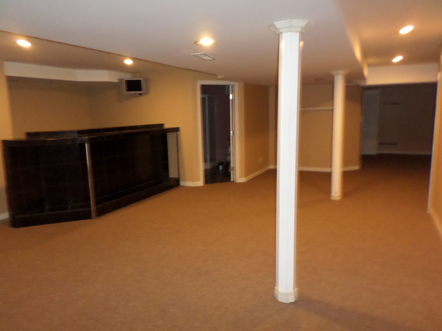 561 N 4th Ave, Addison, IL 60101 photo 18