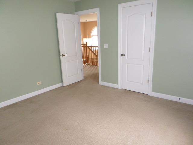561 N 4th Ave, Addison, IL 60101 photo 12