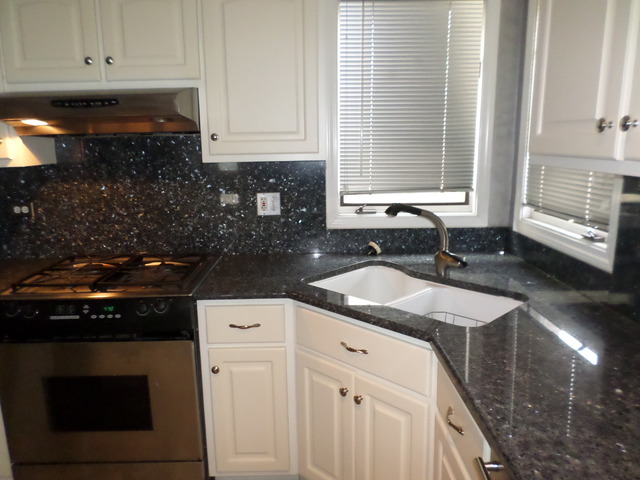 561 N 4th Ave, Addison, IL 60101 photo 7