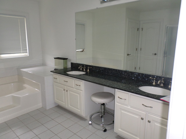 561 N 4th Ave, Addison, IL 60101 photo 10