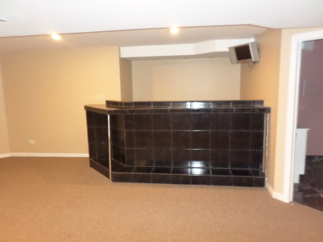 561 N 4th Ave, Addison, IL 60101 photo 17