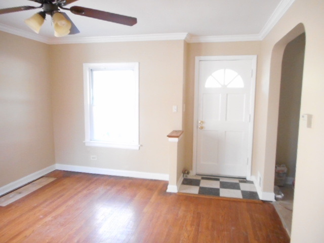 446 E Thacker St, Des Plaines, IL 60016 photo 5