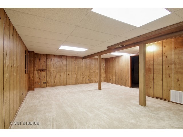 1928 Georgetown Ln, Hoffman Estates, IL 60169 photo 5