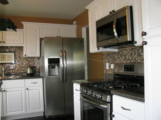 1735 Pierce Rd, Hoffman Estates, IL 60169 photo 3