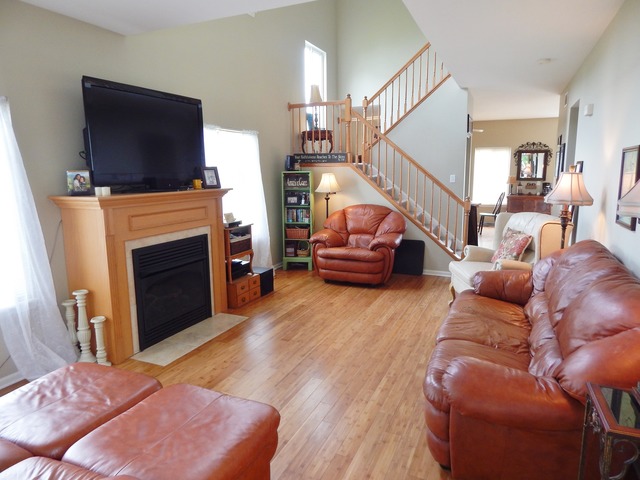 13961 Edgewater Ct, Plainfield, IL 60544 photo 2