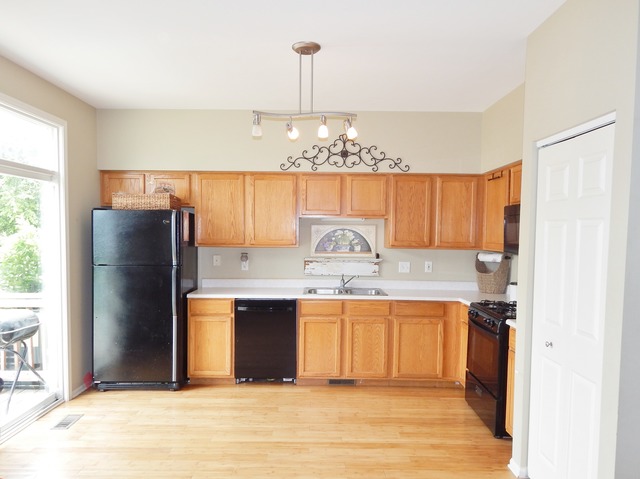 13961 Edgewater Ct, Plainfield, IL 60544 photo 4