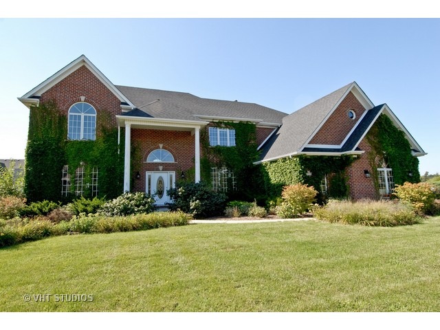 24829 Petit Ct, Plainfield, IL 60586 photo 1