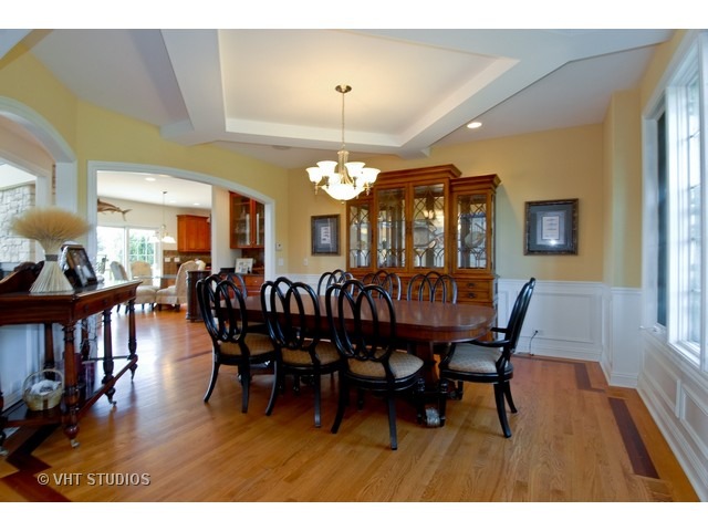 24829 Petit Ct, Plainfield, IL 60586 photo 7