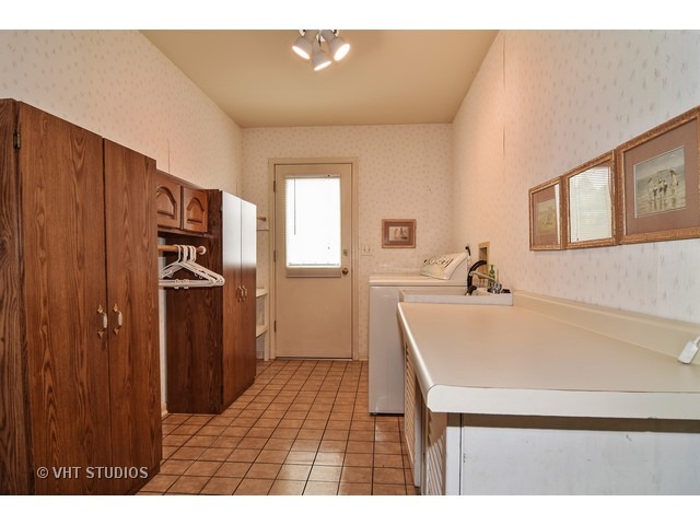 4615 Mckone Ct, Rolling Meadows, IL 60008 photo 14
