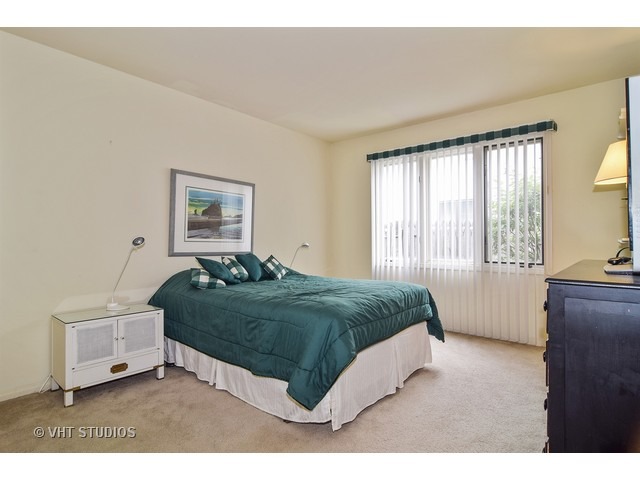 4615 Mckone Ct, Rolling Meadows, IL 60008 photo 13