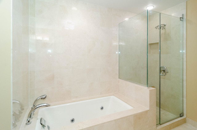 21 E Huron St #806, Chicago, IL 60611 photo 10