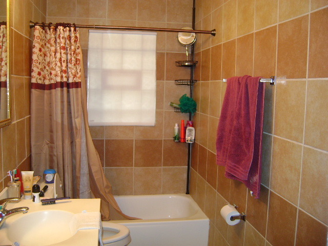 1338 Front St, Aurora, IL 60505 photo 3