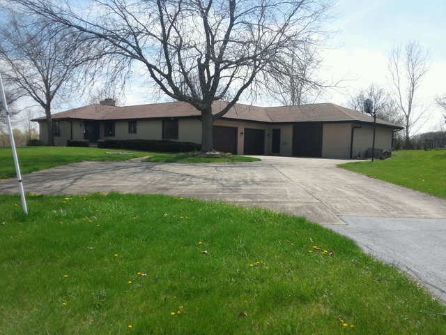 24177 W Meadow Ln, Grayslake, IL 60030 photo 2
