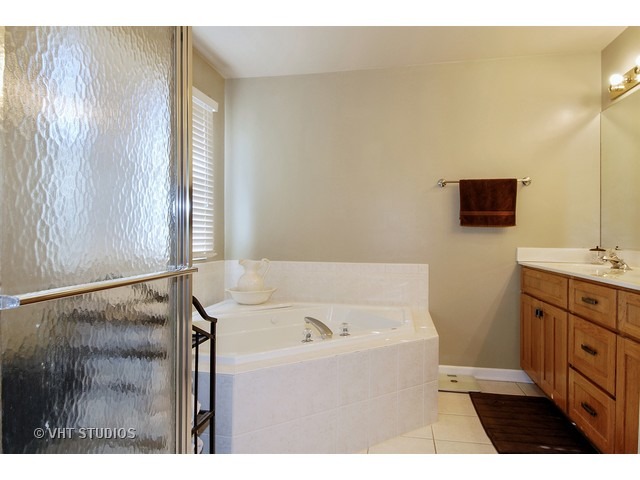 2819 Cordgrass Rd, Naperville, IL 60564 photo 9
