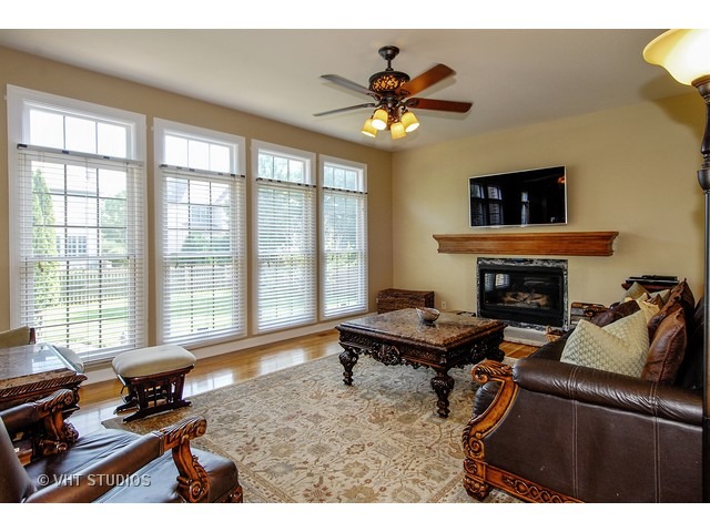 2819 Cordgrass Rd, Naperville, IL 60564 photo 6