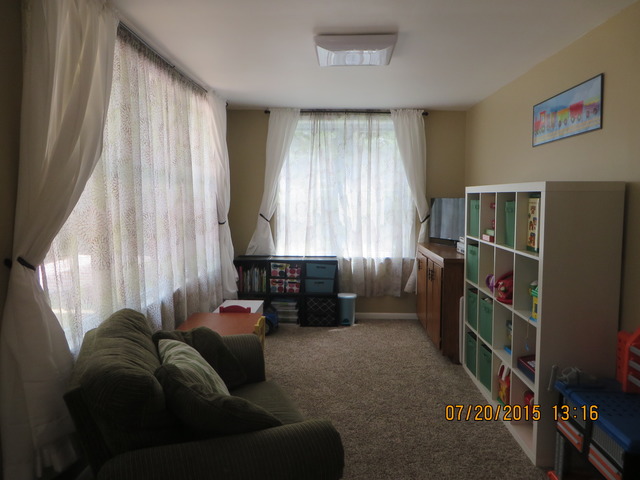2806 Beachview Dr, Mchenry, IL 60050 photo 9