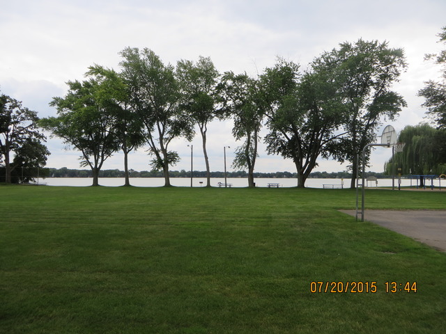 2806 Beachview Dr, Mchenry, IL 60050 photo 23