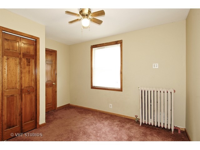 412 Hendee St, Elgin, IL 60123 photo 8