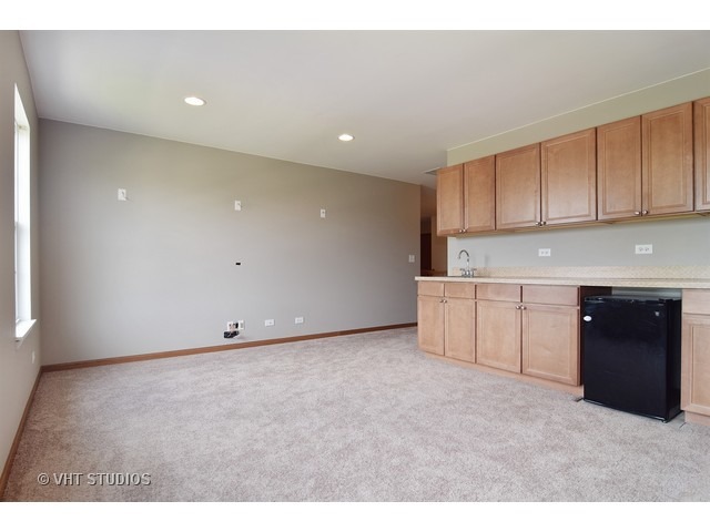 138 Stanton Dr, Bartlett, IL 60103 photo 24