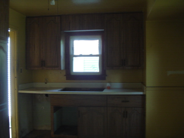 421 S Tanner Ave, Kankakee, IL 60901 photo 9