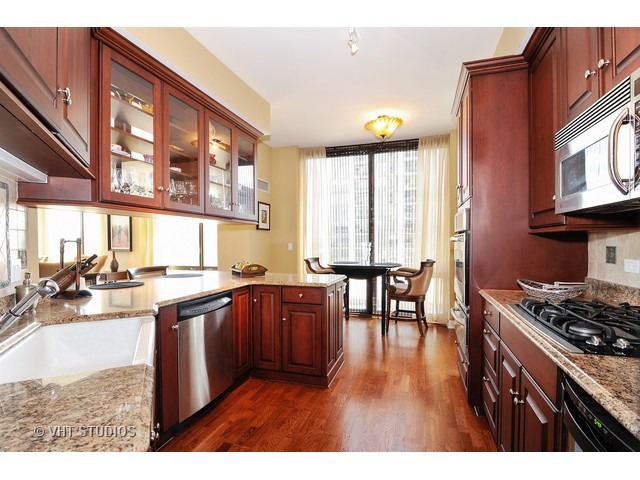 233 E 13th St #706, Chicago, IL 60605 photo 7