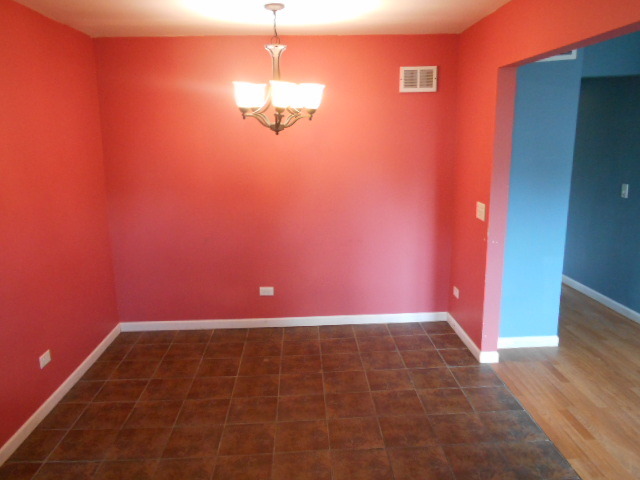 1229 Pleasant Pl, Aurora, IL 60505 photo 6