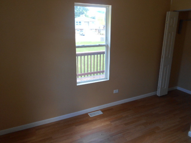 1229 Pleasant Pl, Aurora, IL 60505 photo 9