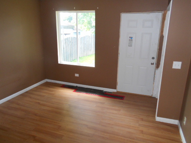 1229 Pleasant Pl, Aurora, IL 60505 photo 7