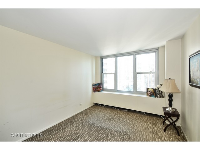 400 E Randolph St #2008, Chicago, IL 60601 photo 6