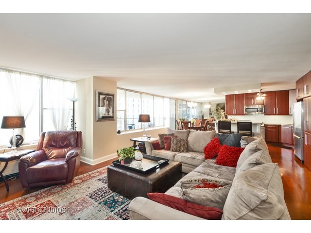 400 E Randolph St #2008, Chicago, IL 60601 photo 1