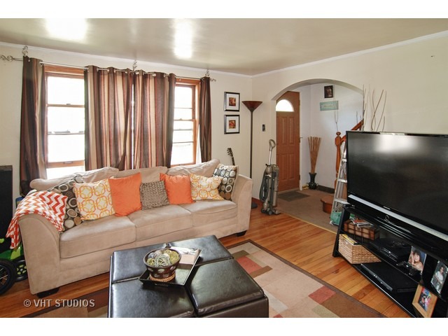 3523 S 58th Ct, Cicero, IL 60804 photo 2