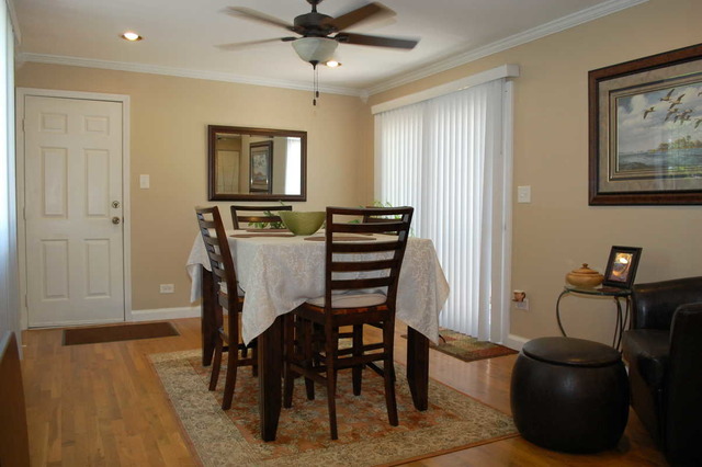 2300 Dove St, Rolling Meadows, IL 60008 photo 4