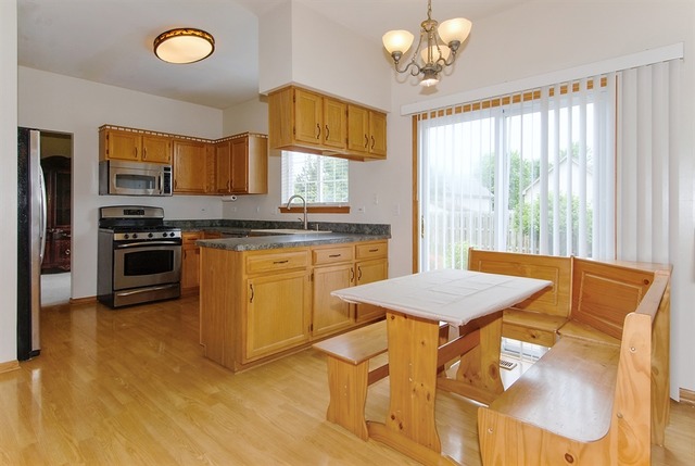 1655 Mcdowell Ave, Aurora, IL 60504 photo 6