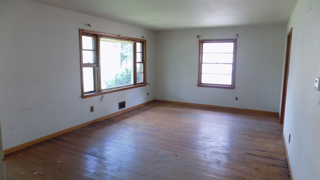 1436 S 6th Ave, Kankakee, IL 60901 photo 2