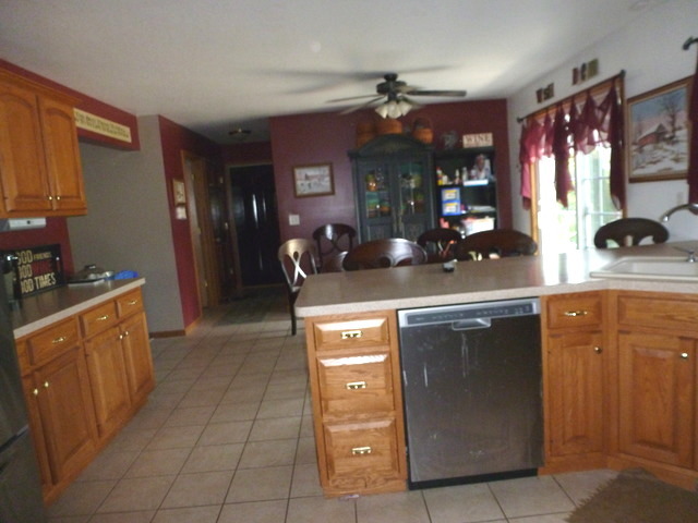 2795 Stone Ridge Dr, Kankakee, IL 60901 photo 4