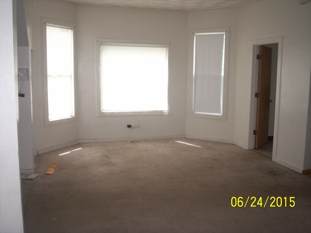 634 E 72nd St, Chicago, IL 60619 photo 5