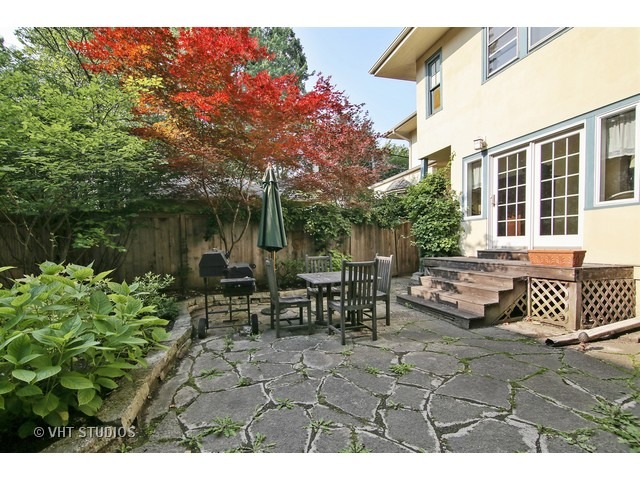 2610 Walnut Ave, Evanston, IL 60201 photo 11