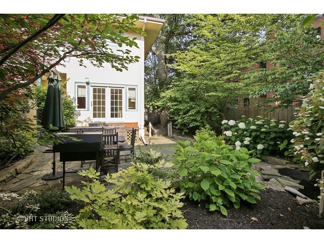 2610 Walnut Ave, Evanston, IL 60201 photo 12