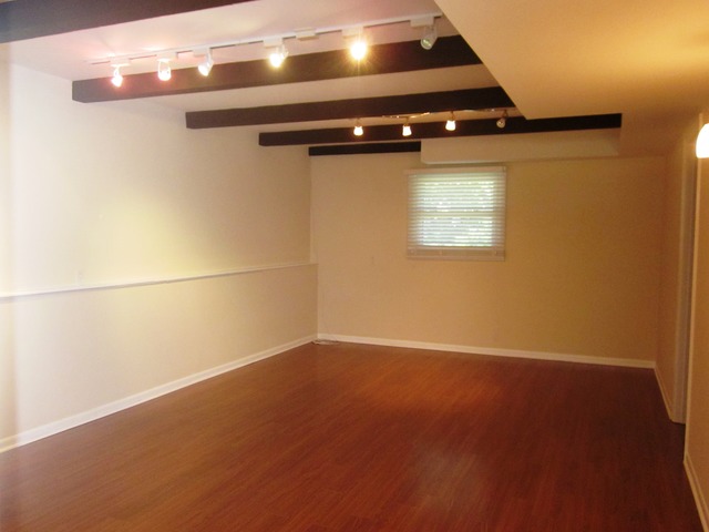 2052 E Parkview Cir, Hoffman Estates, IL 60169 photo 14