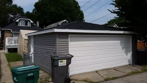 1235 Maple Ave, Berwyn, IL 60402 photo 2