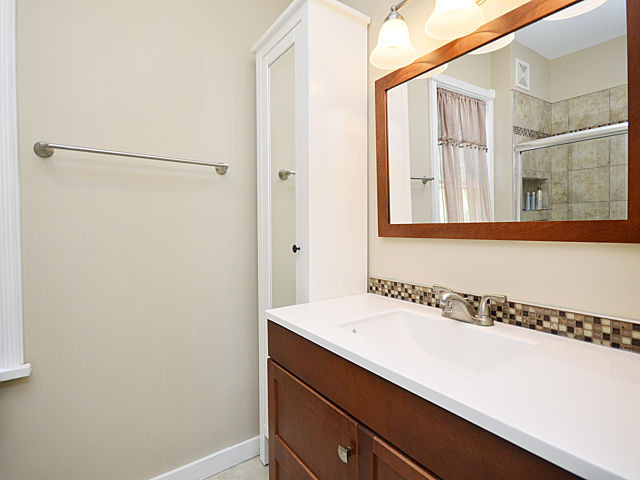 135 Akenside Rd, Riverside, IL 60546 photo 13